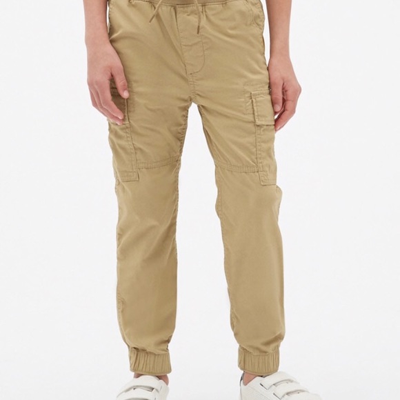 gap cargo joggers